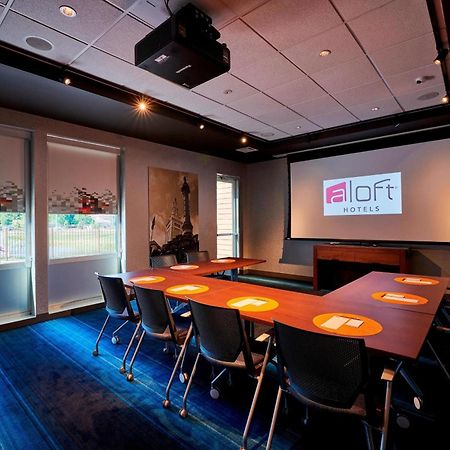 Aloft Cleveland Airport Hotel North Olmsted Bagian luar foto