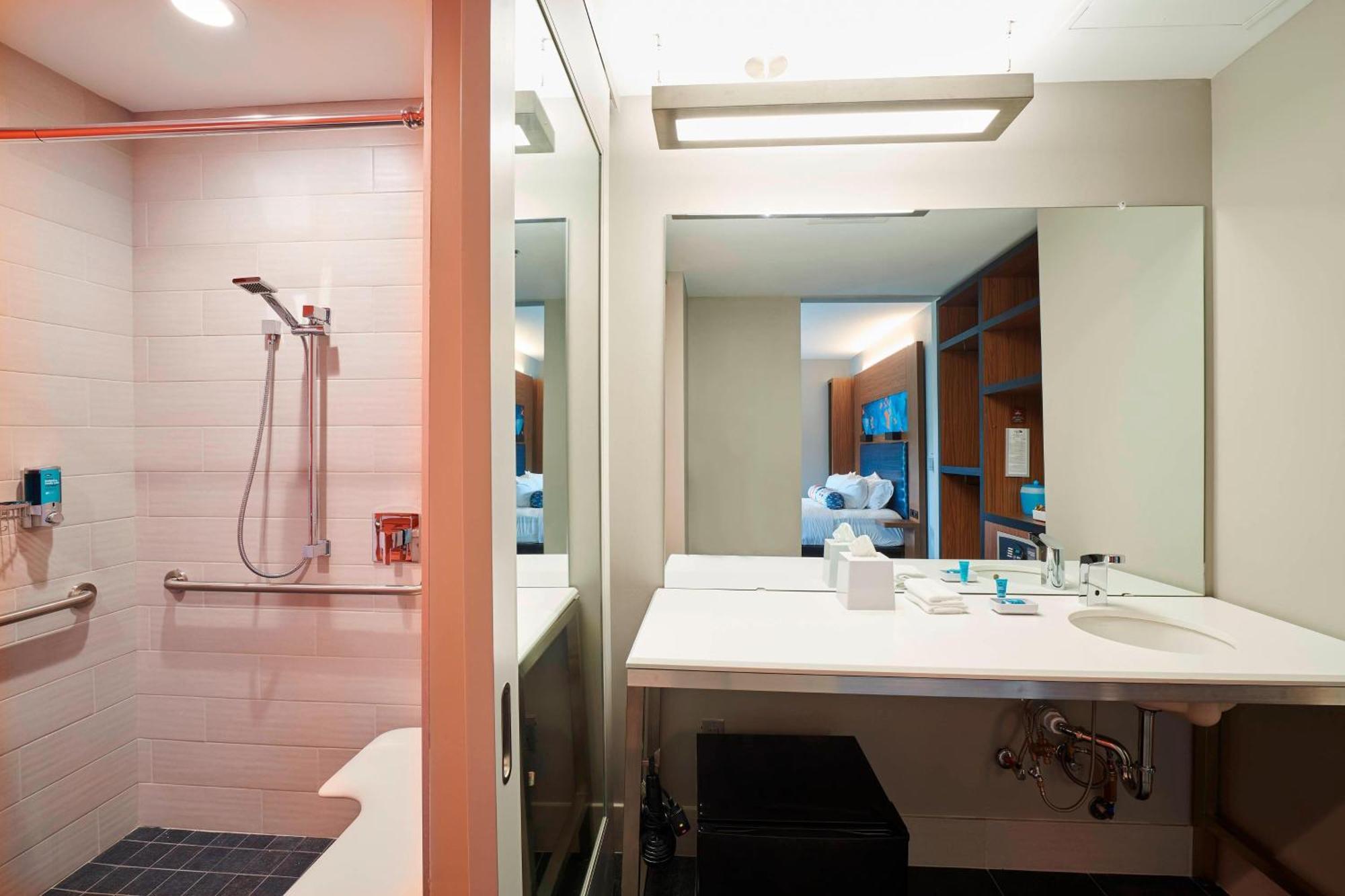 Aloft Cleveland Airport Hotel North Olmsted Bagian luar foto