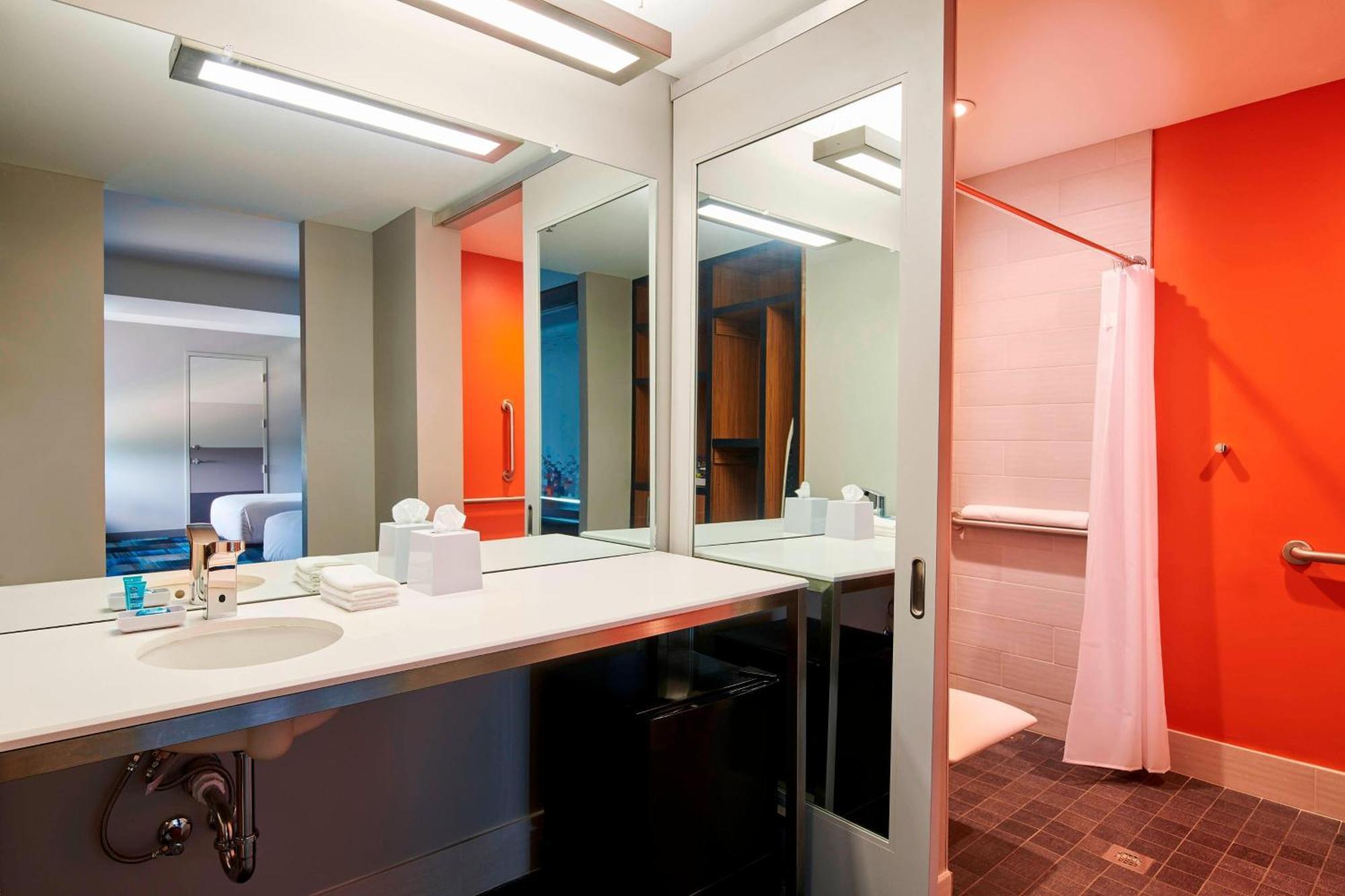 Aloft Cleveland Airport Hotel North Olmsted Bagian luar foto